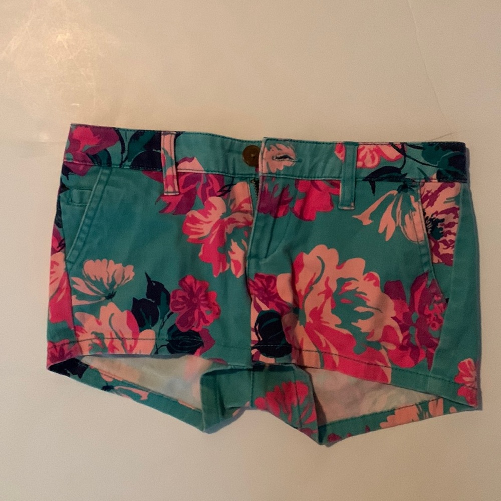 Roxy tropical shorts